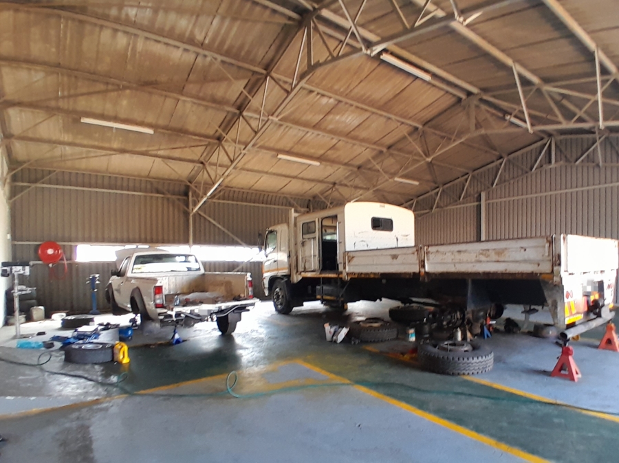 Commercial Property for Sale in Oos Einde North West